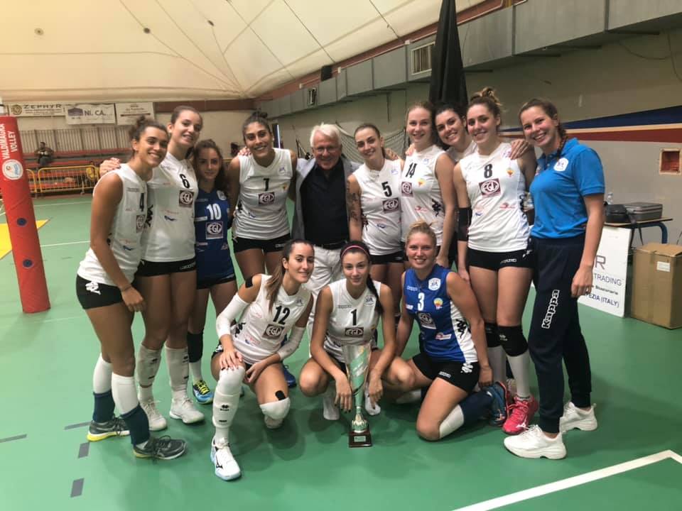 Fgl Pallavolo Castelfranco vince il torneo in Liguria